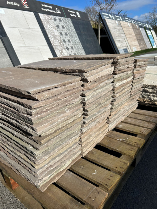 Essential Raj Green Coping stone. - Preview