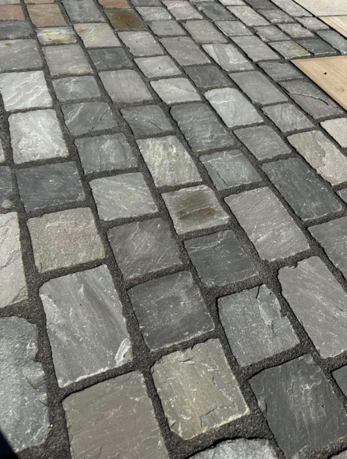 200x100 kandla grey tumbled cobbles