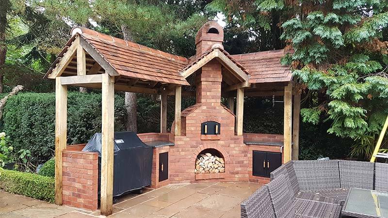 outdoor pizza oven
